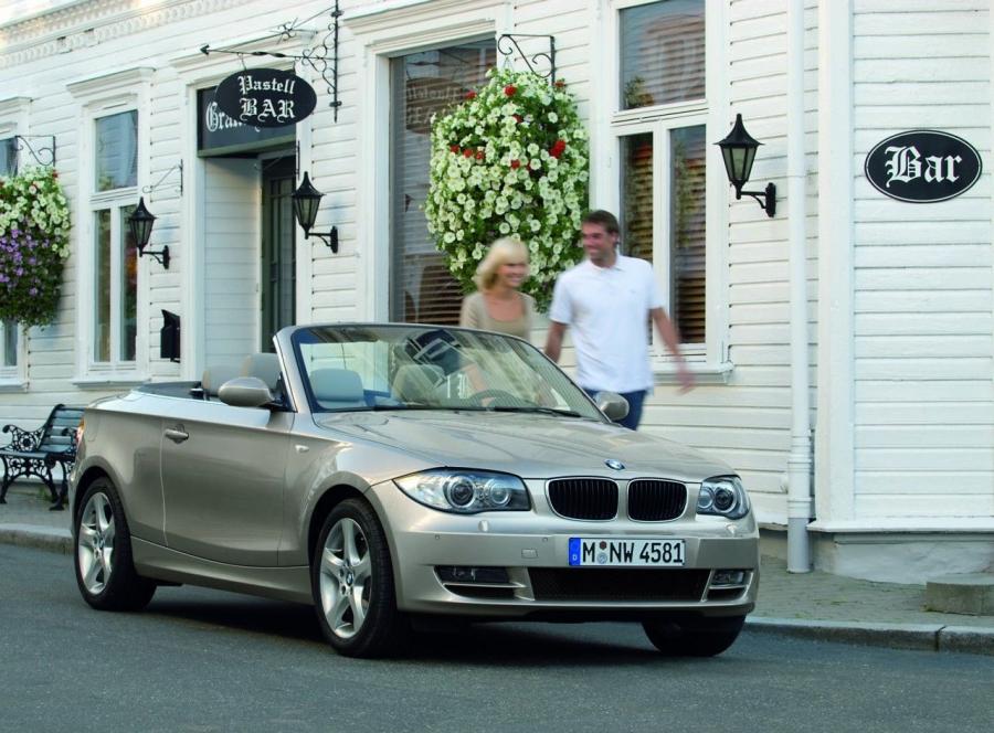  BMW 1-Series Convertible 2007 года  (фото 5 из 36)